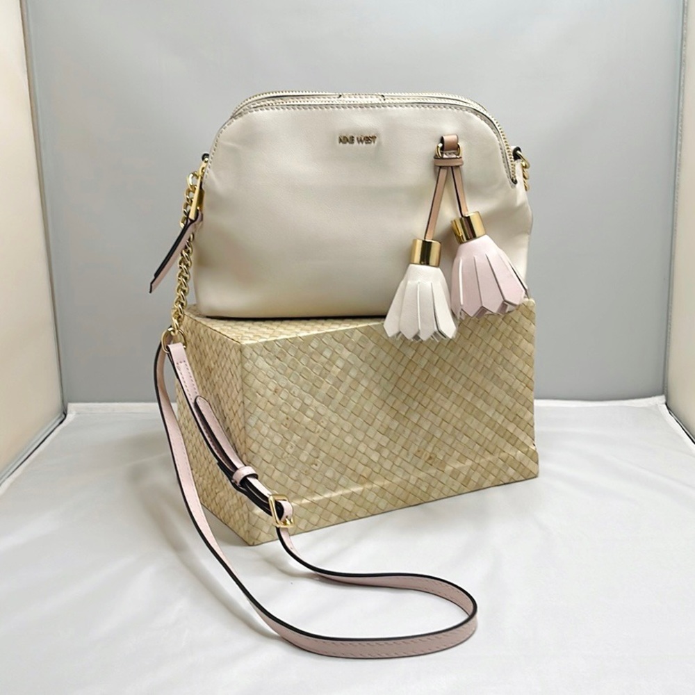 Nine West Stachel Bag. Like New!💖